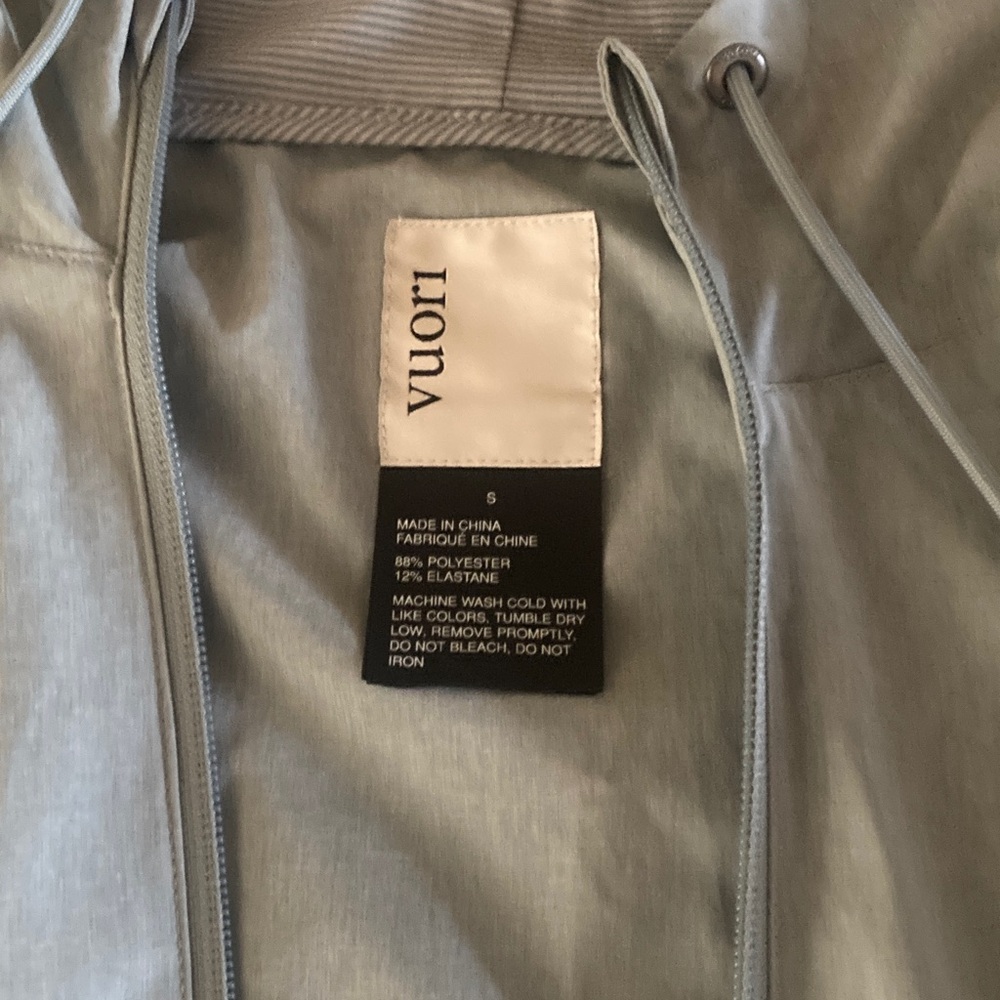 Vuori  blue wind breaker NWOT size:S - Picture 3 of 5